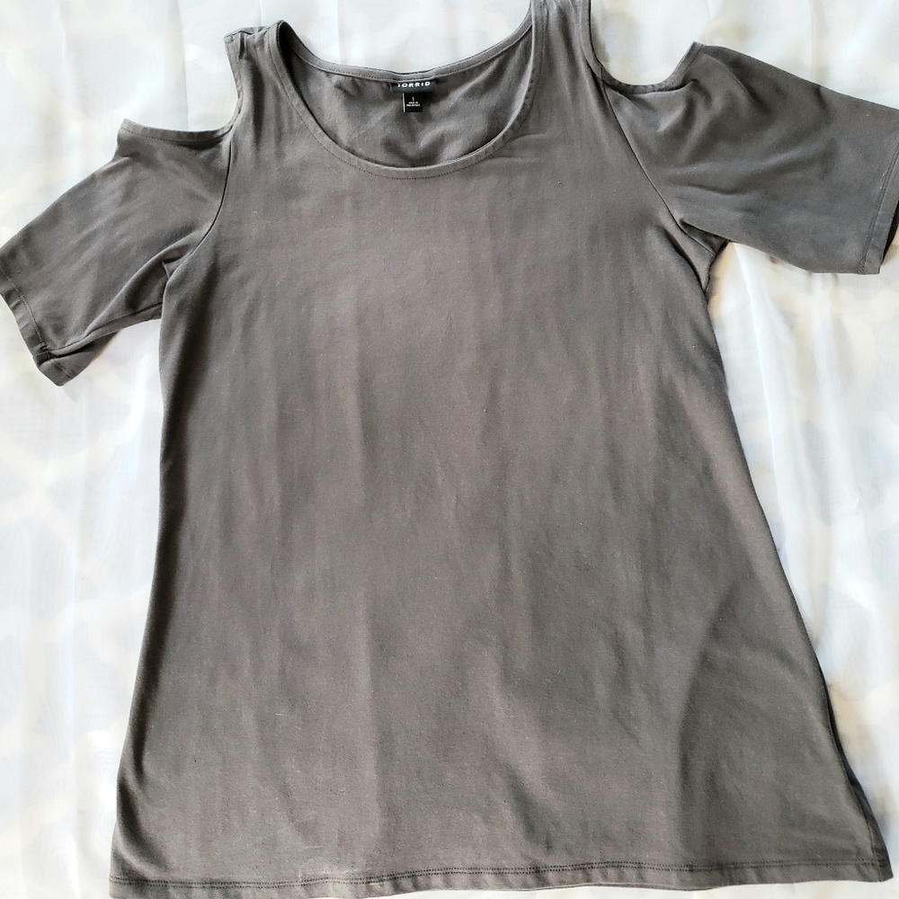 Torrid womens size 1 shoulder cut out top